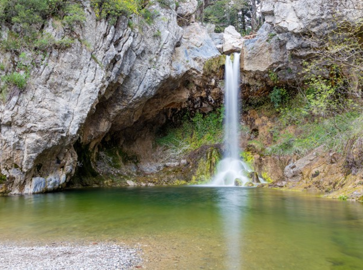 Εντυπωσιακοί καταρράκτες στην Ελλάδα