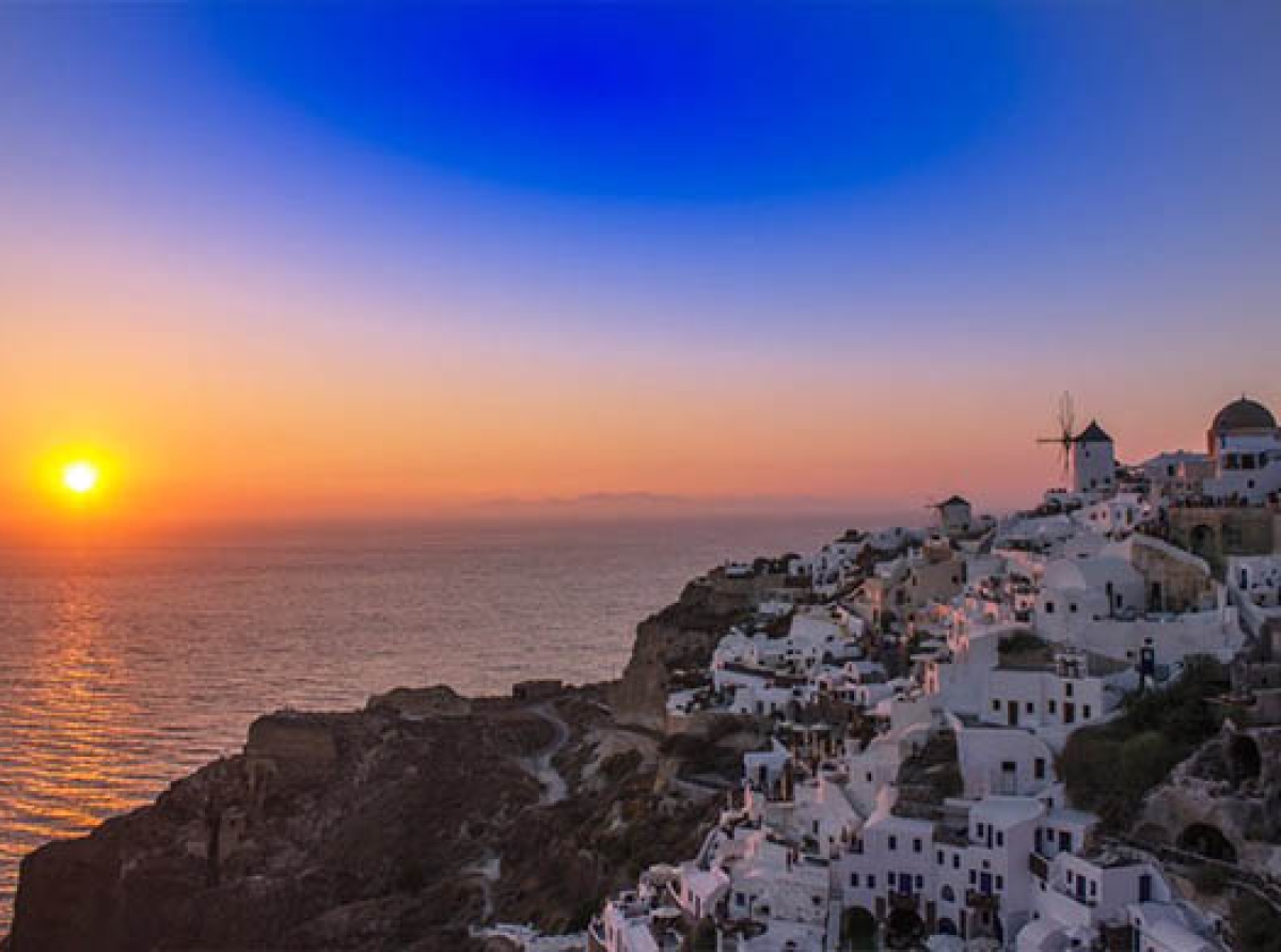 Η Σαντορίνη από ψηλά