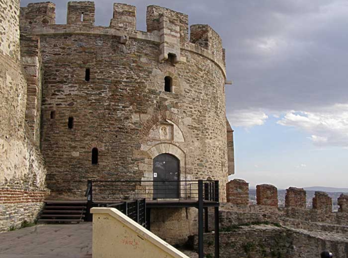 Τα κάστρα του Γεντί Κουλέ από ψηλά…