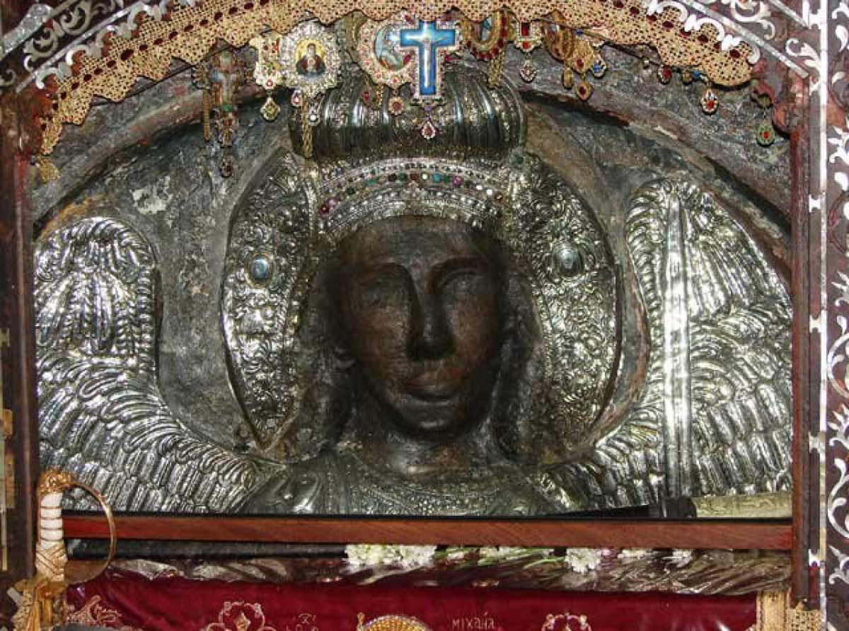 Σύναξη Του Αρχαγγέλου Μιχαήλ Του Ταξιάρχη Μανταμάδου, 8-11