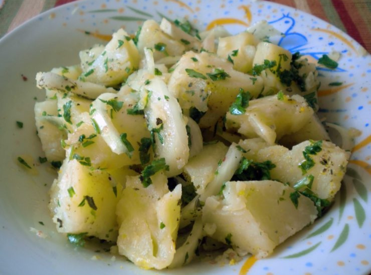 Πατατοσαλάτα νησιώτικη