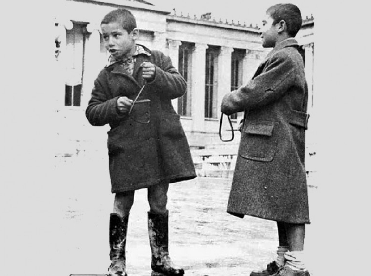 Τα παραδοσιακά παλαιά κάλαντα της Πρωτοχρονιάς, …των παπούδων μας. Να τα πούμε; 