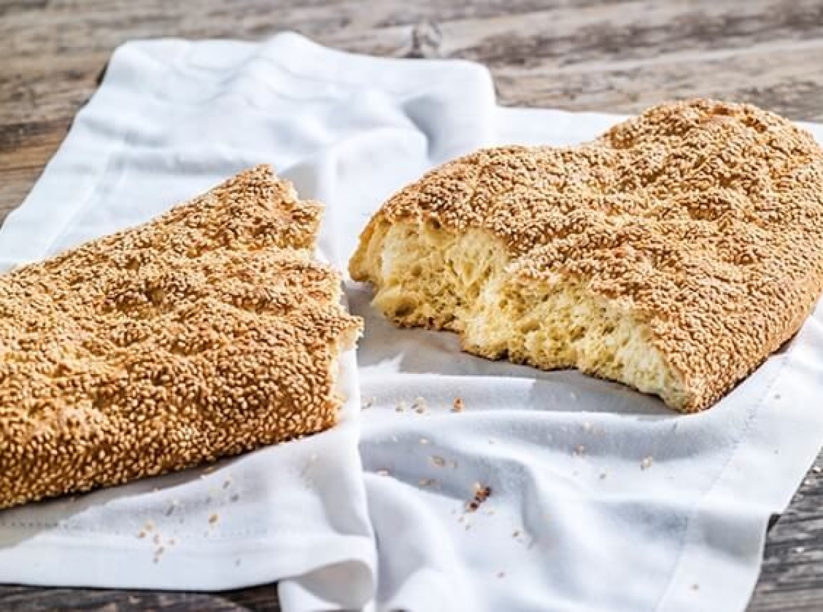 Η Λαγάνα,ο άζυμος άρτος της ταπεινότητας και η κυρα Σαρακοστή