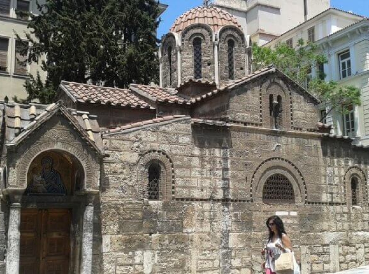 Ο ιστορικός ναός της Καπνικαρέας – Πώς πήρε το όνομά του