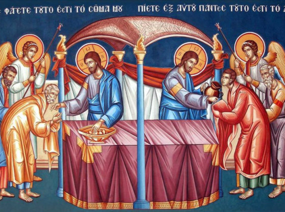 Γιατί είναι καλό να παίρνουμε το αντίδωρο από το χέρι του Ιερέα