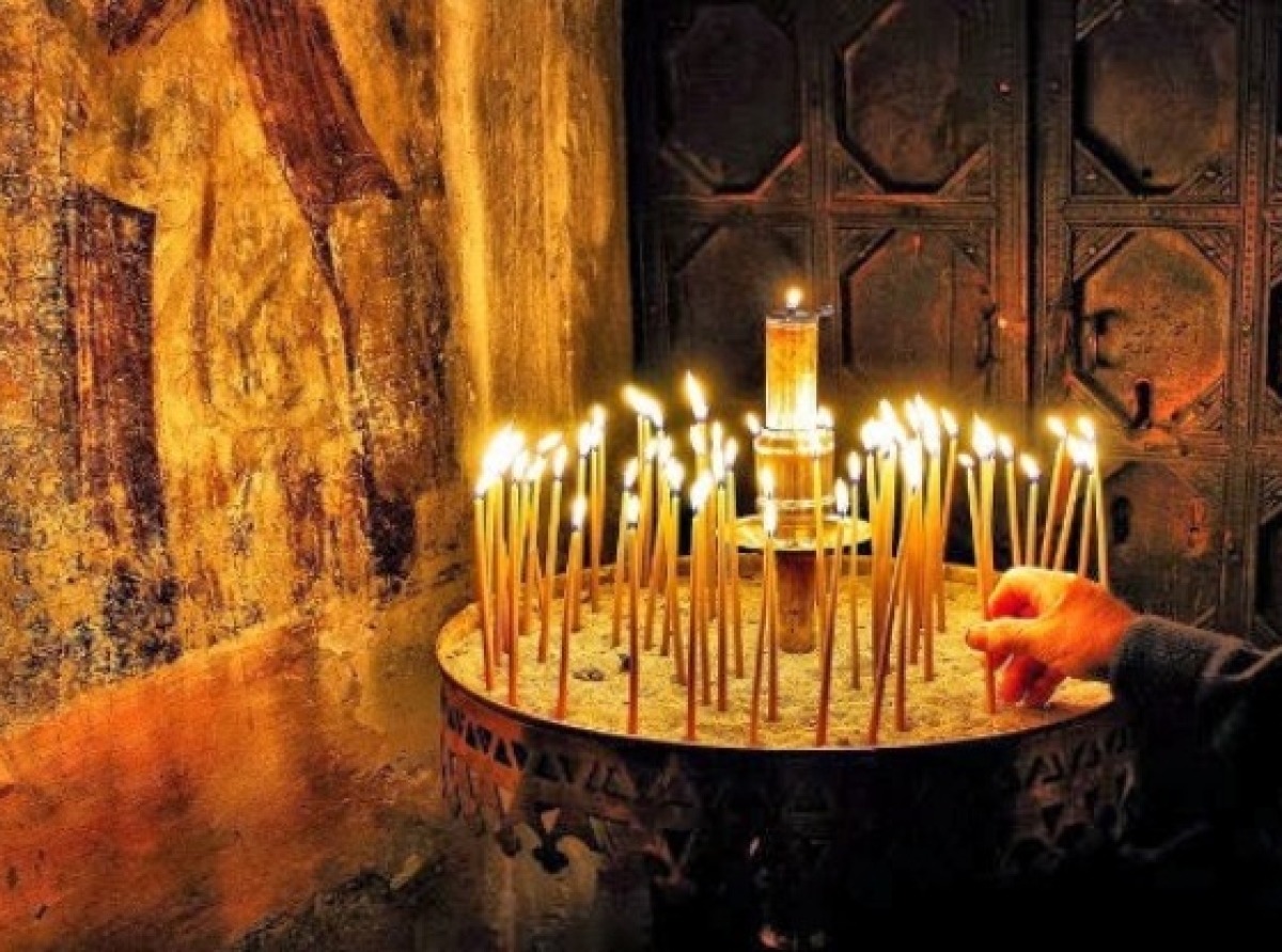 Η βασική διαφορά της  προηγιασμένης  με τις άλλες Θείες λειτουργίες στην Ορθόδοξη Εκκλησία