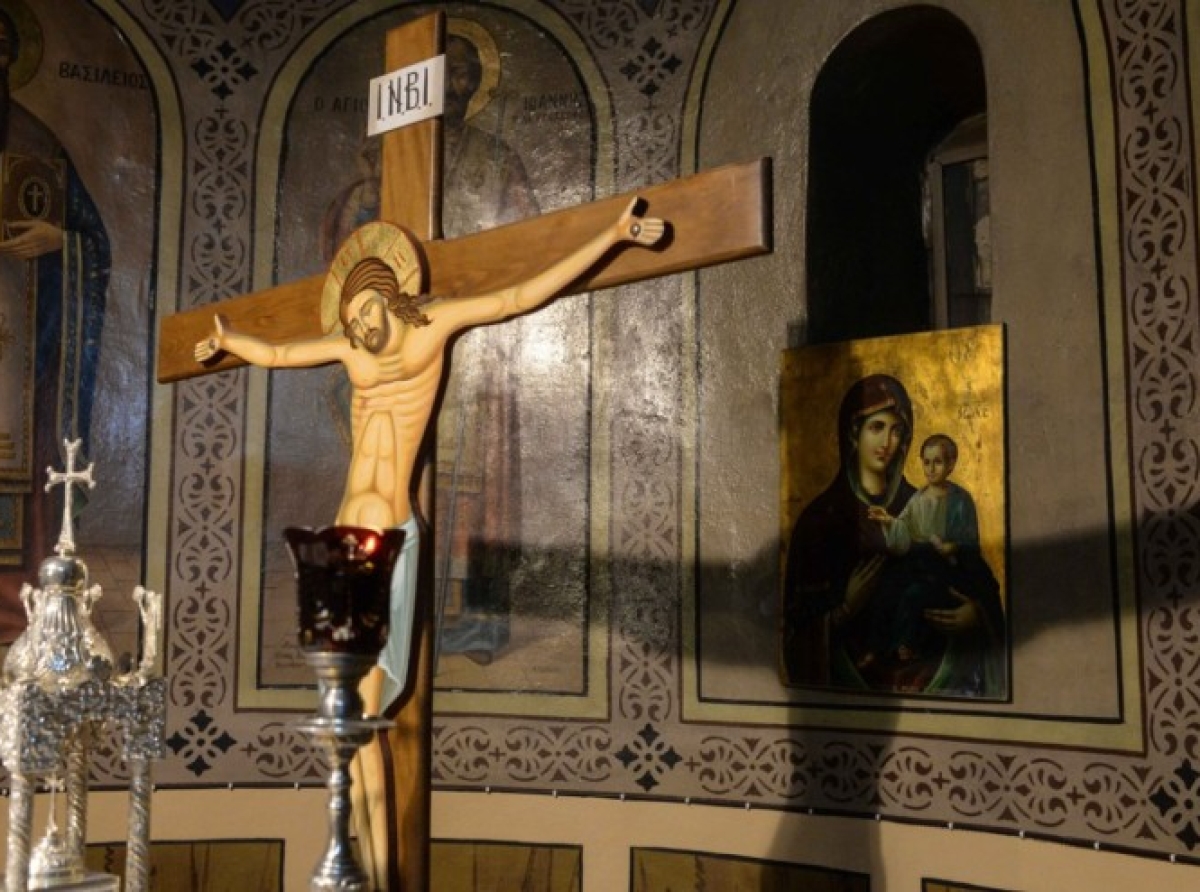 Σταυρός, το λυτρωτικό σύμβολο του Αρχιερέως Χριστού