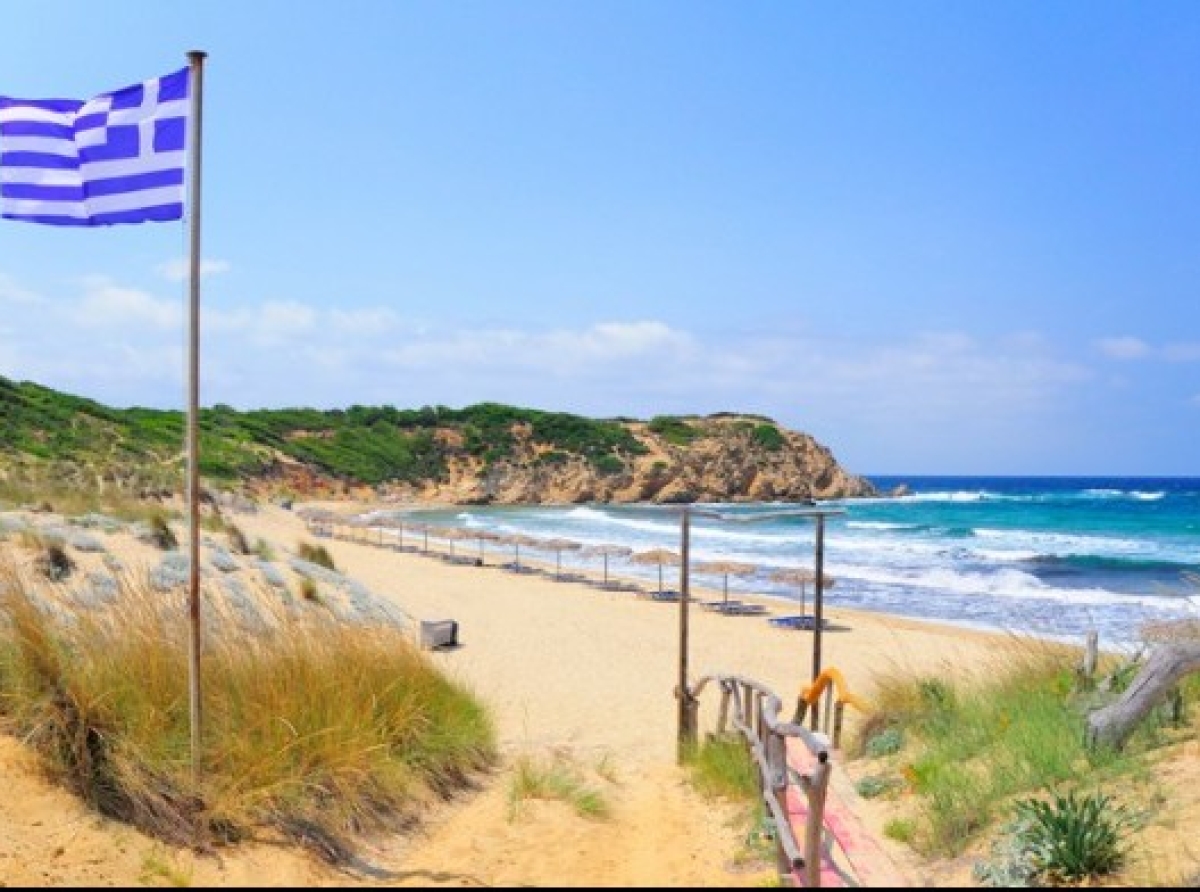 Παραλία Ελιά στην Σκιάθο